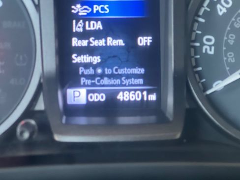 Certified 2023 Toyota Tacoma TRD Off-Road w/ Black Out Package (TMS) AWD/4WD image 21