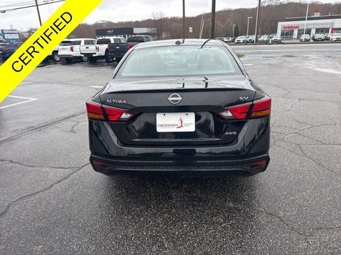 Used 2024 Nissan Altima 2.5 SV AWD/4WD image 7