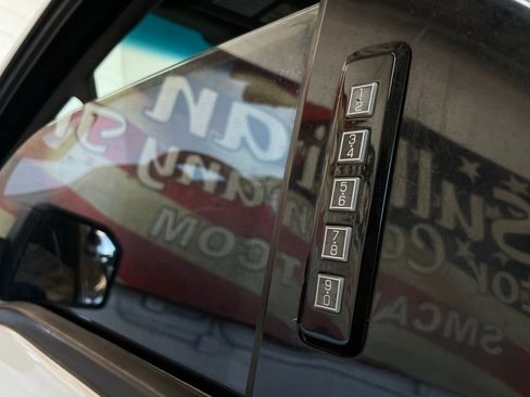 Used 2016 Ford F150 XLT image 10