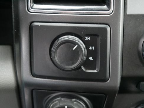 Certified 2018 Ford F150 XLT w/ Equipment Group 302A Luxury image 30