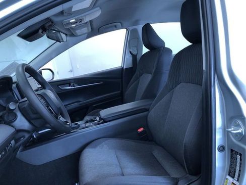 Used 2025 Toyota Camry LE image 19