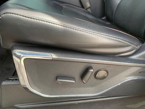 Used 2023 Ford F150 Lariat image 12