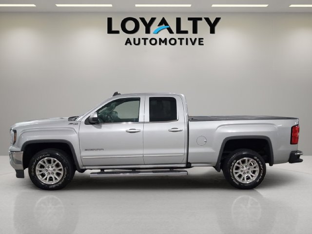 Used 2017 GMC Sierra 1500 SLE w/ SLE Value Package AWD/4WD image 2
