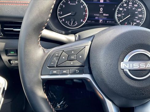 Used 2025 Nissan Sentra SR w/ Midnight Edition FWD image 16