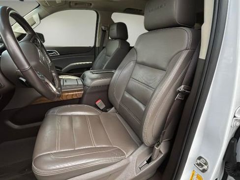 Used 2019 GMC Yukon Denali w/ Denali Ultimate Package image 16