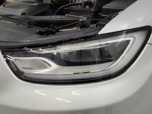 Used 2024 Chrysler Pacifica Touring-L image 40