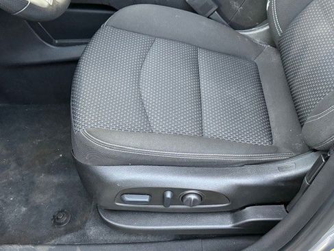 Certified 2023 GMC Terrain SLE w/ Driver Convenience Package image 31