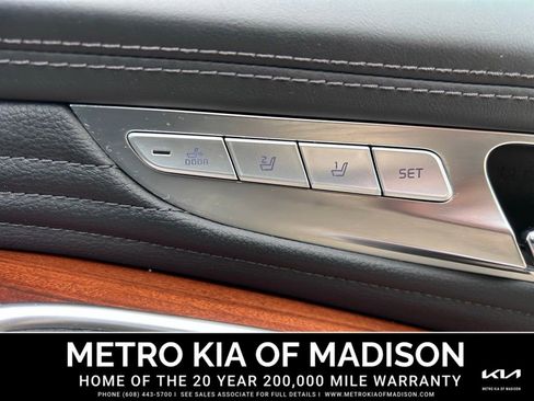 Used 2020 Kia K900 Luxury w/ VIP Package image 51