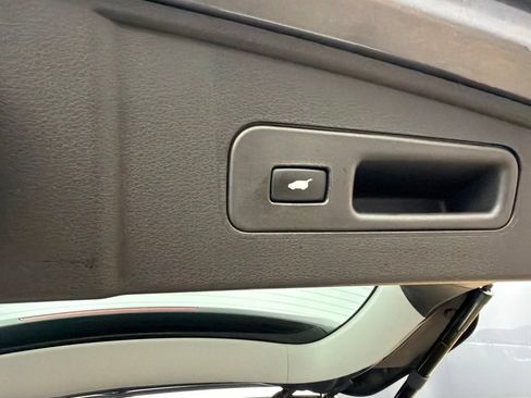 Used 2018 Acura MDX SH-AWD image 39