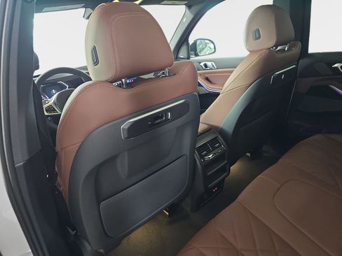 New 2026 BMW X5 sDrive40i w/ M Sport Package RWD image 11