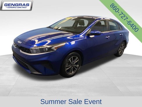 Used 2024 Kia Forte LXS FWD image 4