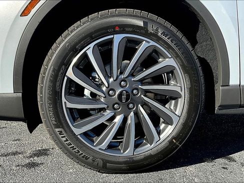 New 2026 Lincoln Corsair Reserve image 12