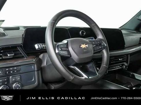 Used 2025 Chevrolet Tahoe LT AWD/4WD image 4