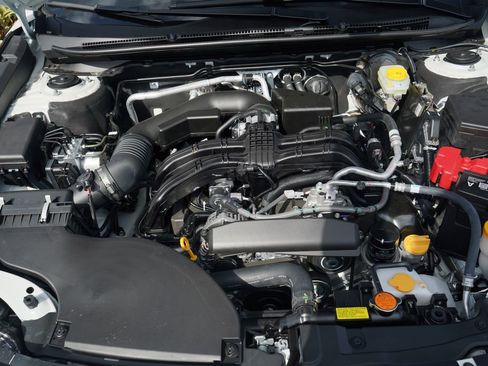 New 2025 Subaru Outback Limited image 12