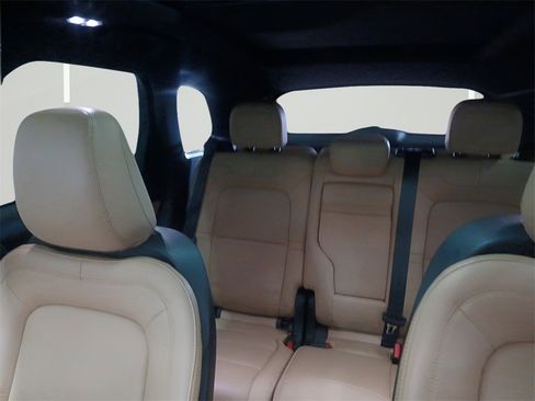 Used 2021 Lincoln Corsair Reserve image 23