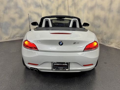 Used 2014 BMW Z4 sDrive28i image 10