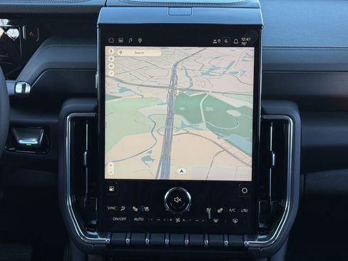 New 2026 GMC Yukon XL Denali w/ Denali Reserve Package image 13