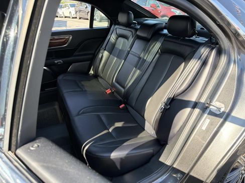 Used 2018 Lincoln Continental Reserve AWD/4WD image 32