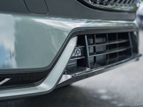 New 2026 Volvo XC60 T8 Plus w/ Climate Package AWD/4WD image 15
