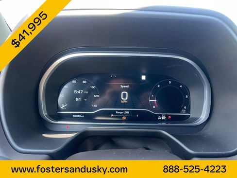 Used 2023 GMC Yukon XL SLE w/ Gmc Pro Safety Plus Package AWD/4WD image 8