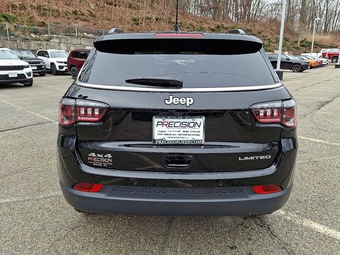 Certified 2025 Jeep Compass Limited AWD/4WD image 6