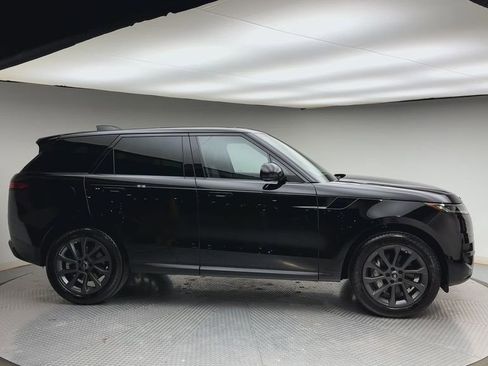 Certified 2024 Land Rover Range Rover Sport SE AWD/4WD image 9