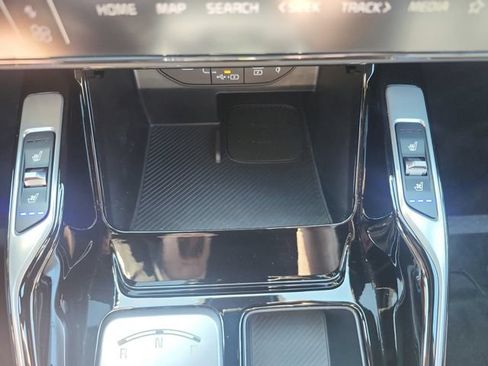 Certified 2026 Kia Sorento SX Prestige AWD/4WD image 20