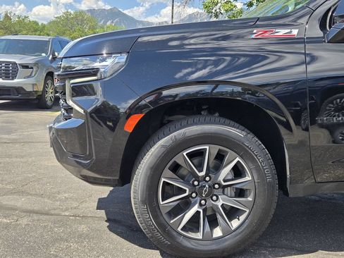 Used 2023 Chevrolet Tahoe Z71 w/ Luxury Package AWD/4WD image 6