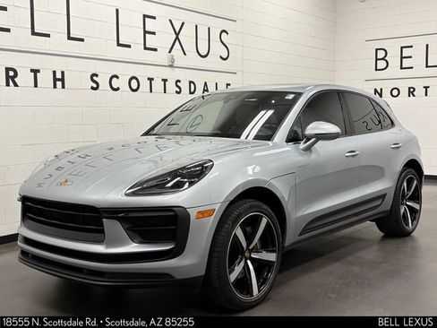 Used 2022 Porsche Macan AWD/4WD image 7