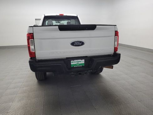 Used 2018 Ford F250 XL w/ Snow Plow/Camper Package image 6
