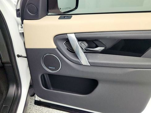 Used 2022 Land Rover Discovery Sport S image 27