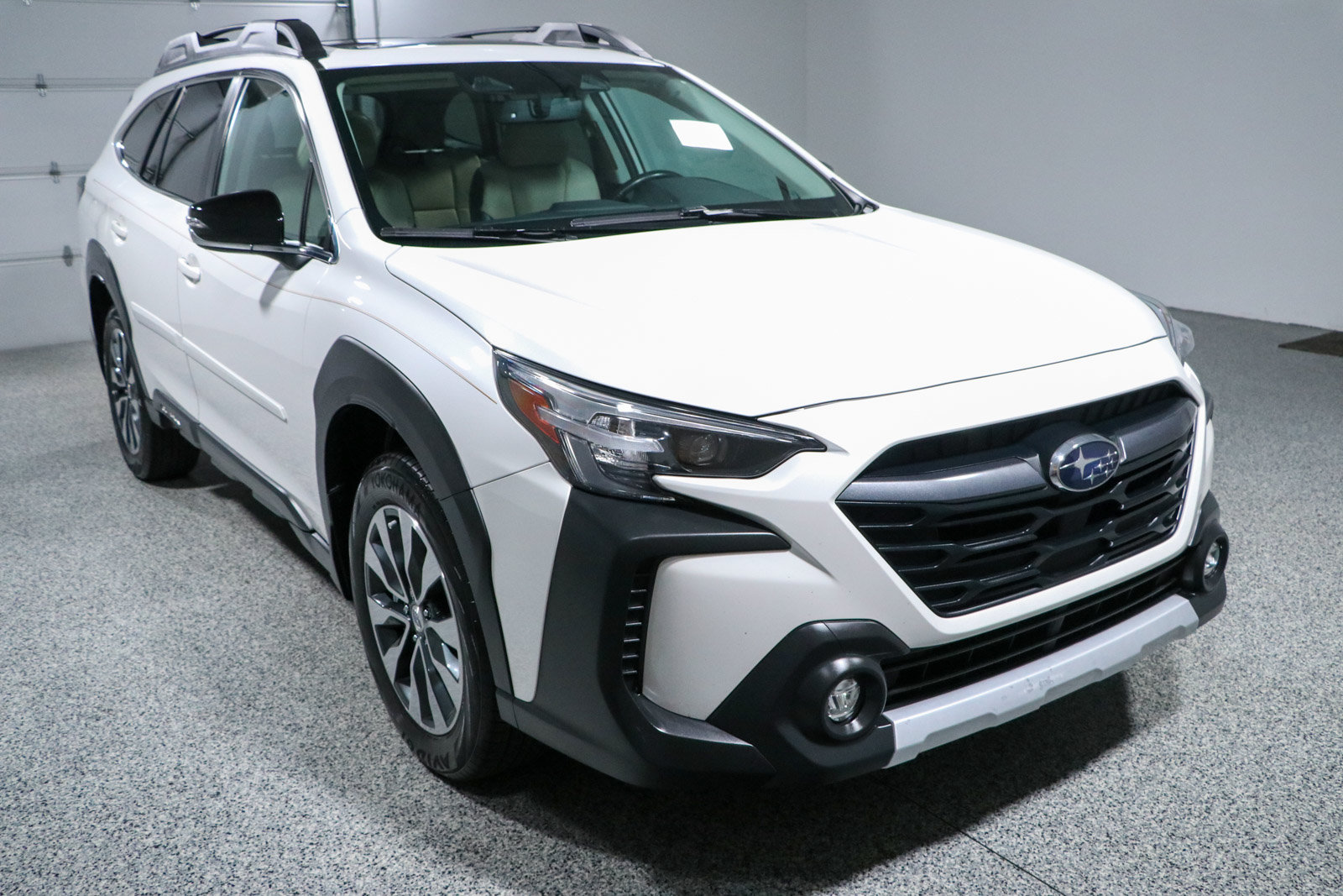 Used 2023 Subaru Outback Limited AWD/4WD image 5