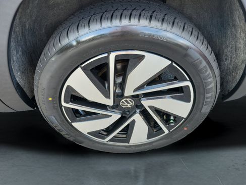 Used 2024 Volkswagen Atlas SE FWD image 9