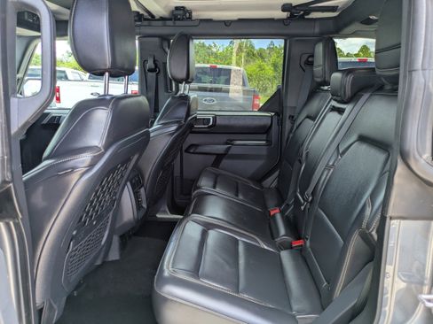 Certified 2025 Ford Bronco Badlands AWD/4WD image 13
