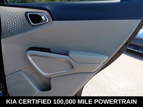Certified 2025 Kia Soul LX w/ LX Technology Package FWD image 24