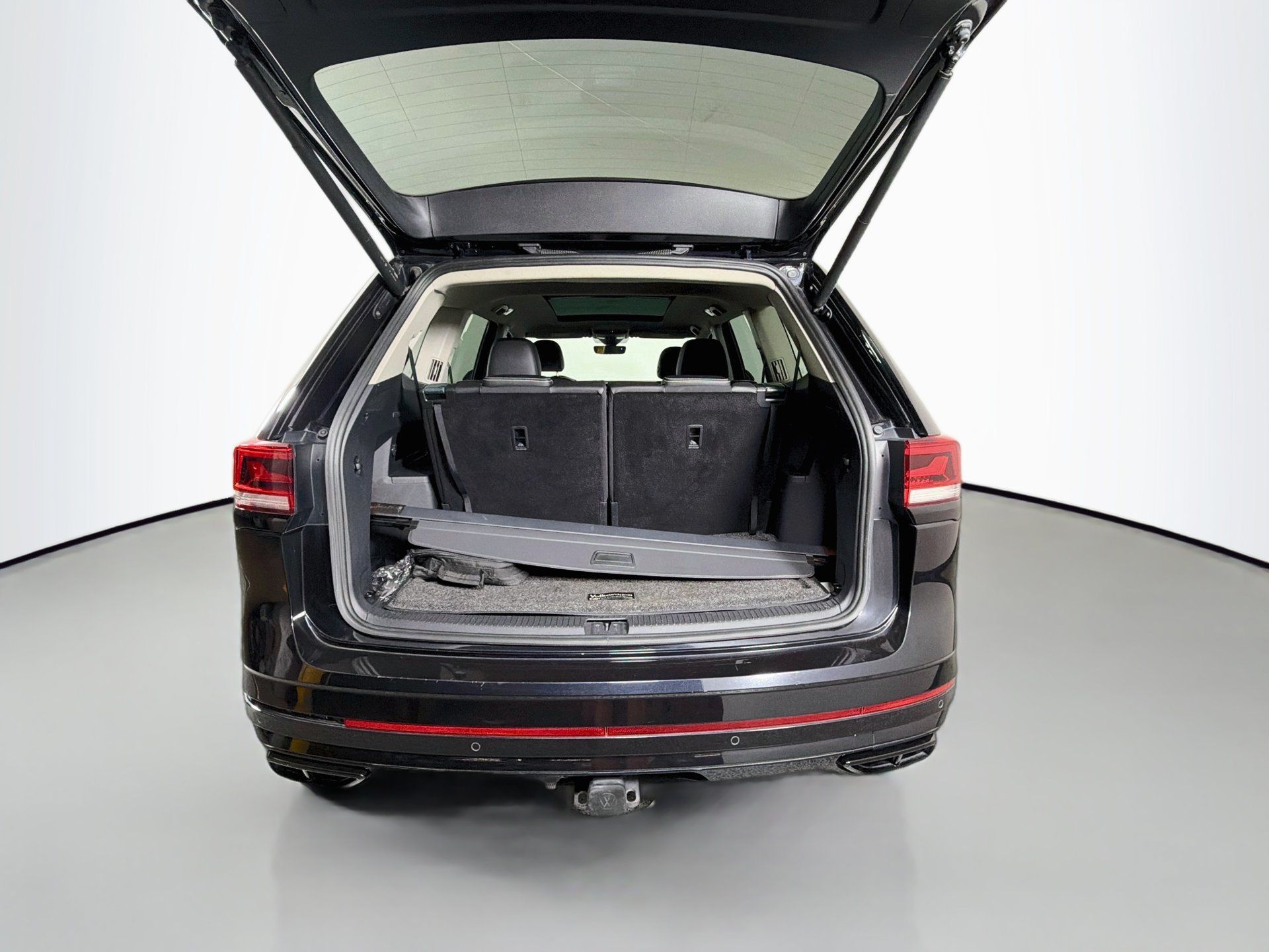 Used 2023 Volkswagen Atlas SEL R-Line AWD/4WD image 26