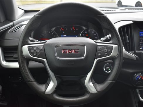 Used 2022 GMC Terrain SLE w/ Driver Convenience Package image 19