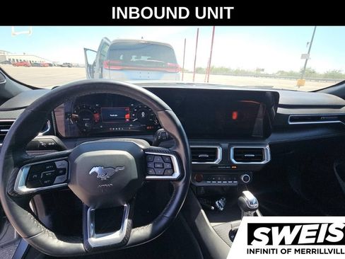 Used 2025 Ford Mustang Premium RWD image 11