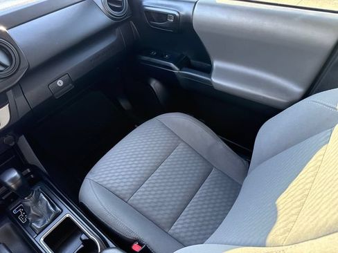 Used 2021 Toyota Tacoma SR w/ SR Convenience Package RWD image 15
