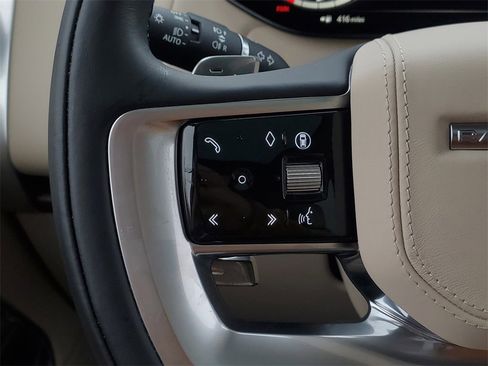 Used 2024 Land Rover Range Rover SE image 16