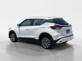 Used 2024 Nissan Kicks SV image 4