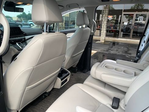 Used 2025 Honda Odyssey EX-L image 32