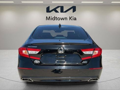 Used 2021 Honda Accord Touring image 4