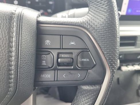 Used 2024 Toyota Tacoma TRD Sport AWD/4WD image 45