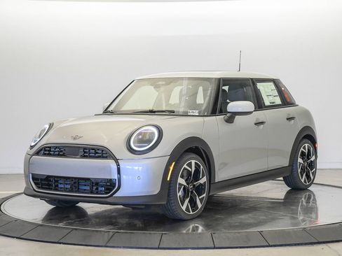 New 2026 MINI Cooper 4-Door Hardtop FWD image 1
