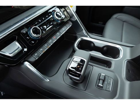 New 2026 GMC Sierra 1500 Denali w/ Denali Reserve Package AWD/4WD image 25