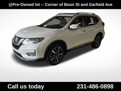 Used 2017 Nissan Rogue SL AWD/4WD image 1