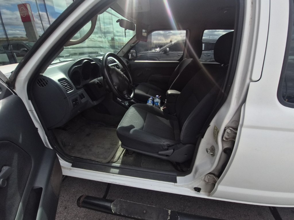 Used 2002 Nissan Frontier XE RWD image 8