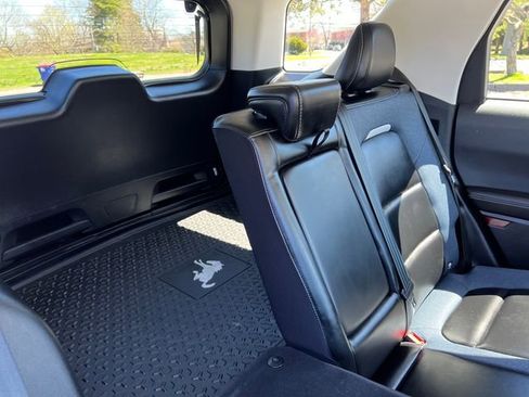 Used 2025 Ford Bronco Sport Outer Banks w/ Outer Banks Tech Package+ image 33