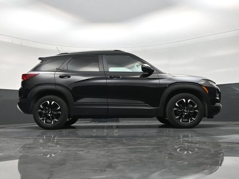 Used 2023 Chevrolet TrailBlazer LT FWD image 25